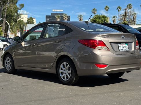 Used 2014 Hyundai Accent GLS image 6