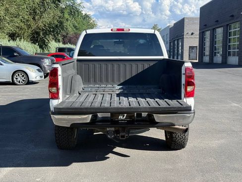 Used 2003 Chevrolet Silverado 2500 LS AWD/4WD image 12