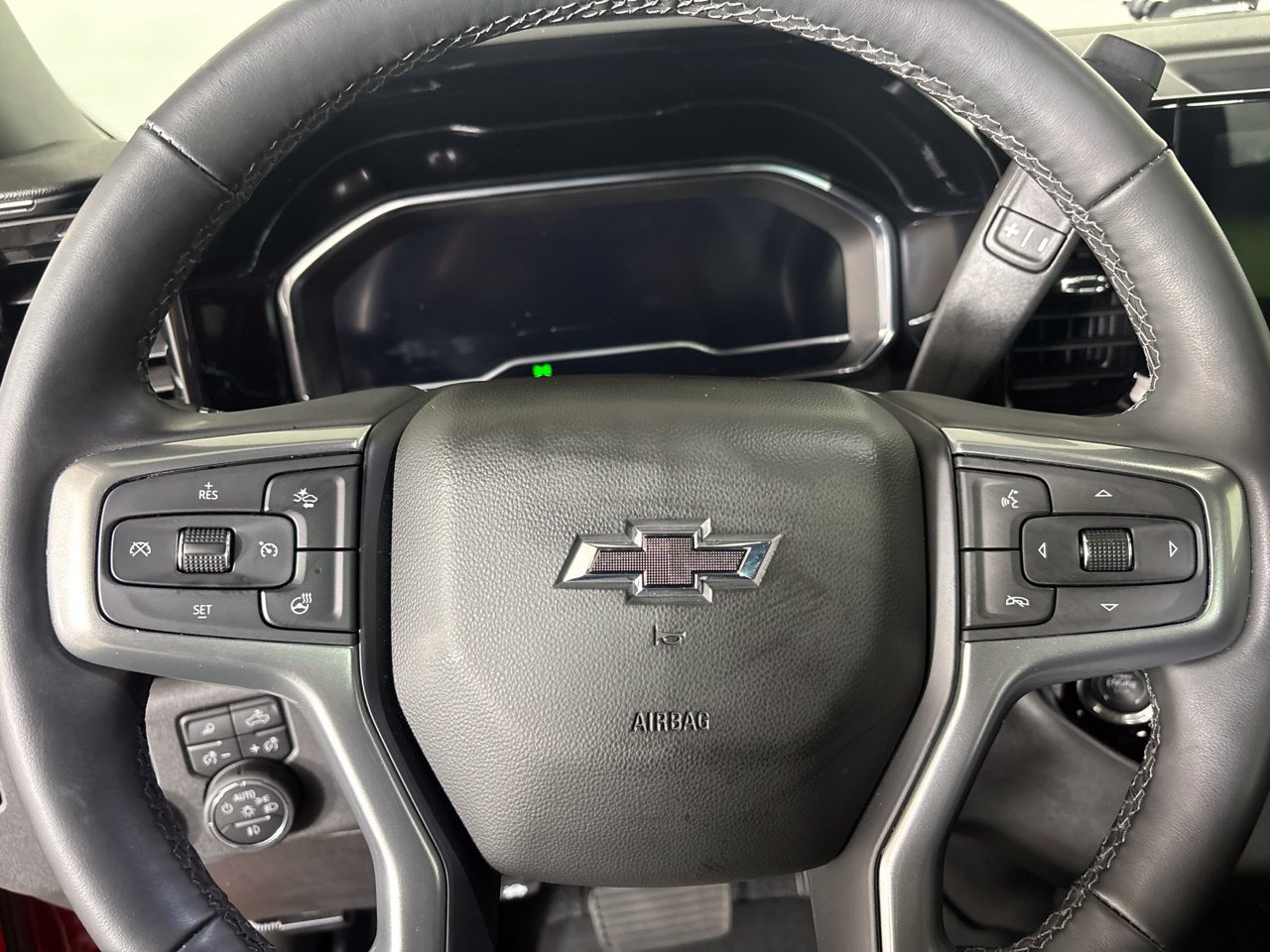 Used 2025 Chevrolet Silverado 2500 LT w/ Trail Boss Package AWD/4WD image 11