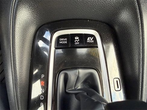 Certified 2024 Toyota Corolla LE image 40