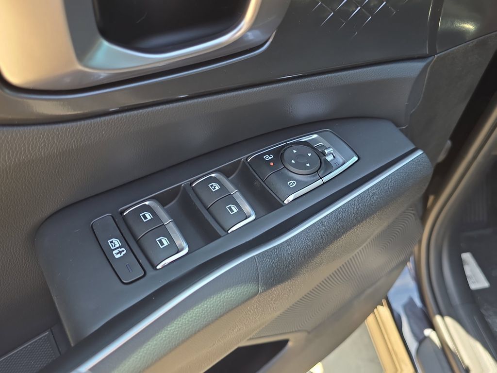 New 2026 Kia Sorento LX FWD image 19