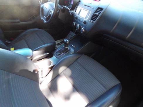 Used 2016 Kia Forte SX image 27
