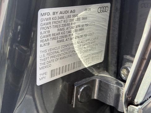 Used 2025 Audi Q5 Premium w/ Convenience Package AWD/4WD image 22