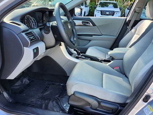 Used 2015 Honda Accord LX image 5