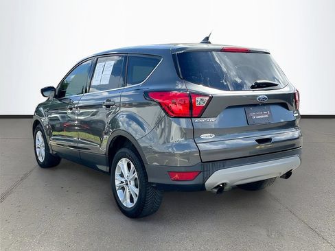 Used 2019 Ford Escape SE FWD image 5