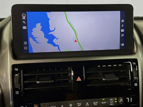 Certified 2023 Lexus GX 460 Premium w/ Premium Package image 13