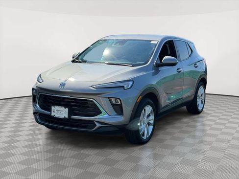 Used 2024 Buick Encore GX Preferred w/ Advanced Technology Package AWD/4WD image 3