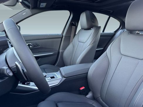 New 2026 BMW 330i Sedan w/ M Sport Package RWD image 5