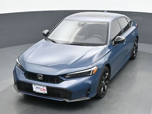 Used 2025 Honda Civic Sport image 16