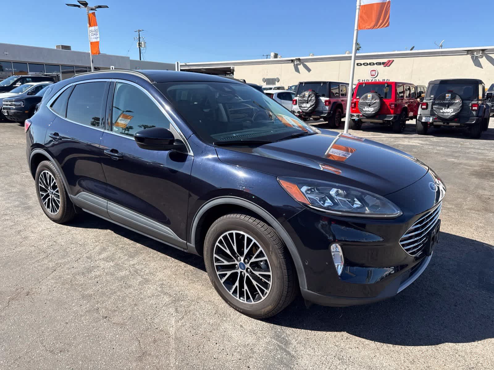 Used 2021 Ford Escape Titanium w/ Titanium Premium Package FWD image 10