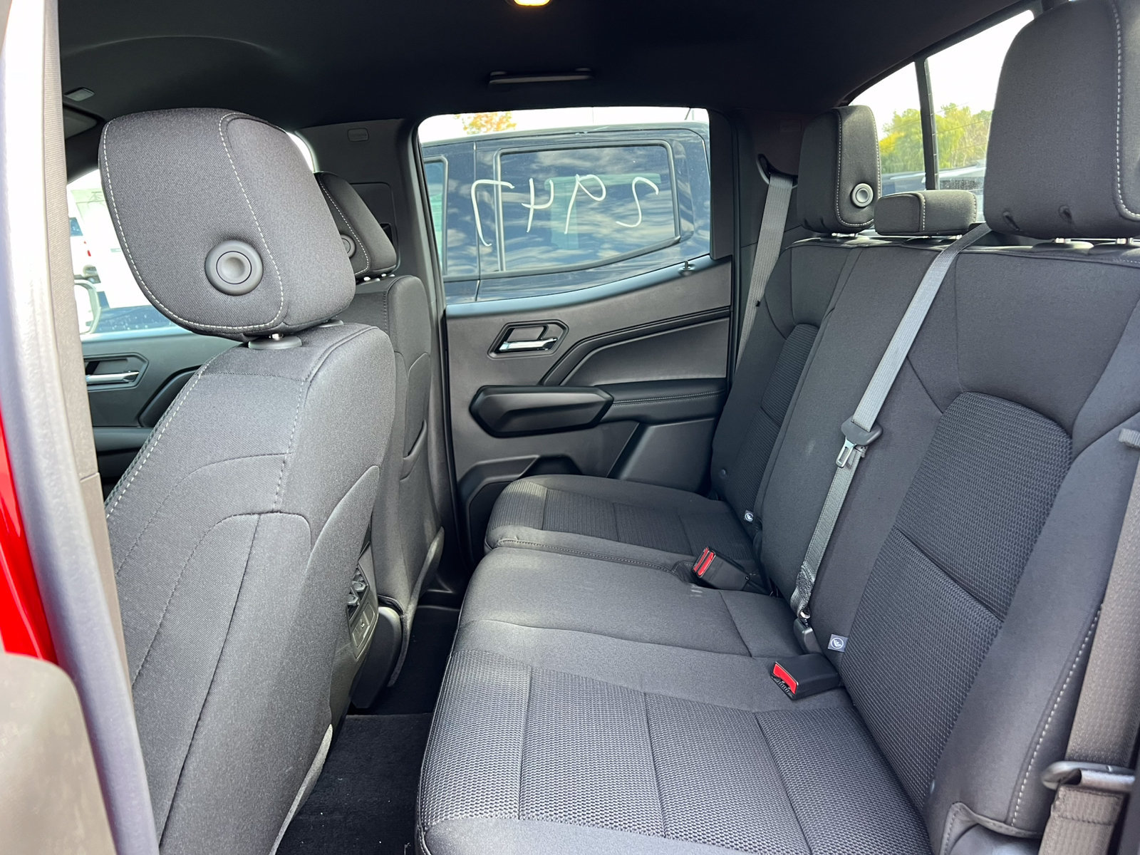 New 2026 Chevrolet Colorado LT w/ Advanced Trailering Package AWD/4WD image 4