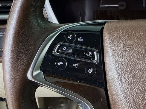 Used 2016 Cadillac SRX Luxury image 14