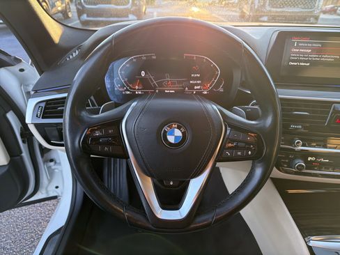 Used 2020 BMW 530i w/ Convenience Package image 24
