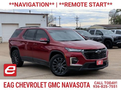 Used 2022 Chevrolet Traverse RS image 1