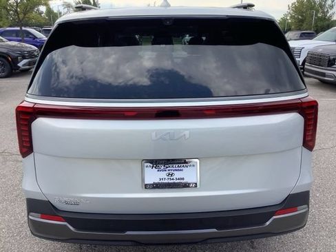 Used 2025 Kia Carnival SX Prestige FWD image 6