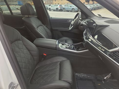 Used 2024 BMW X5 xDrive50e w/ M Sport Package image 18