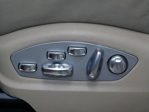 Used 2023 Porsche Macan S AWD/4WD image 42