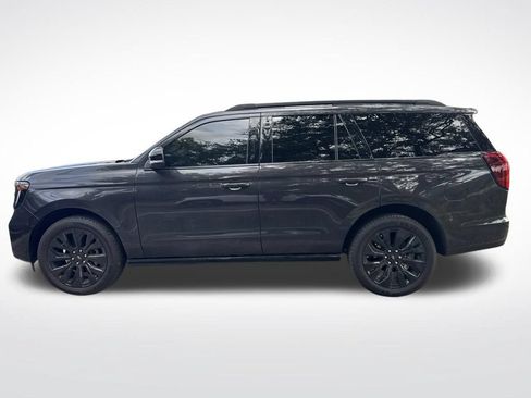 Used 2025 Ford Expedition Platinum w/ Stealth Appearance Package AWD/4WD image 6