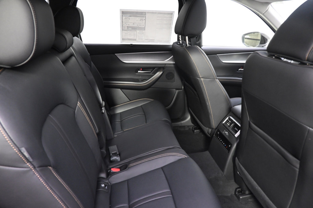 New 2026 MAZDA CX-70 3.3 Turbo w/ Preferred Package AWD/4WD image 18