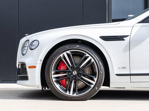 Used 2021 Bentley Flying Spur W12 AWD/4WD image 11