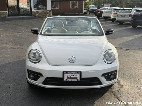 Used 2013 Volkswagen Beetle 2.0T FWD image 28
