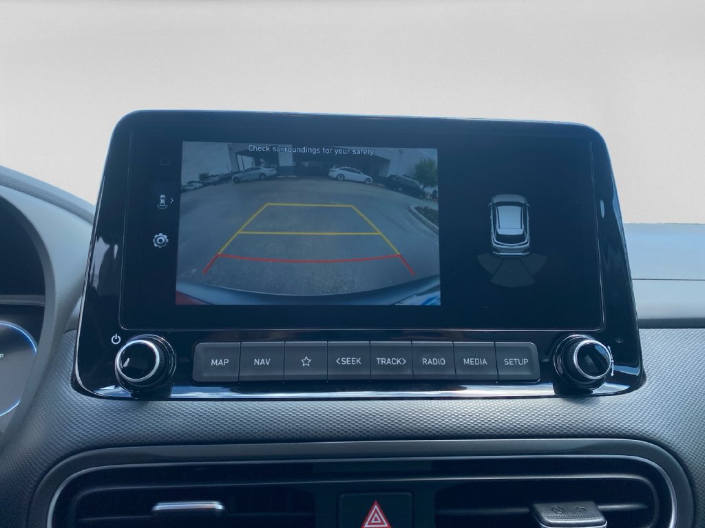 Used 2022 Hyundai Kona Limited FWD image 16