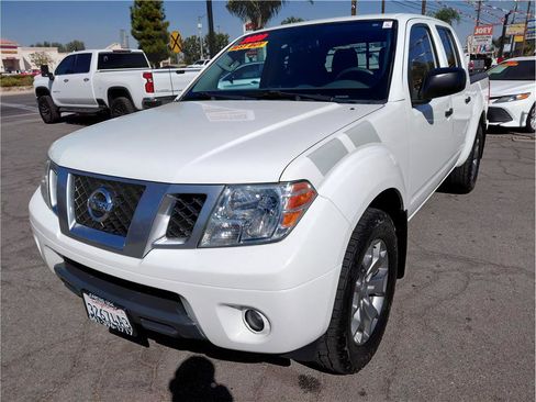 Used 2020 Nissan Frontier SV image 17