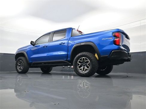 Used 2024 Chevrolet Colorado ZR2 w/ ZR2 Convenience Package III image 27