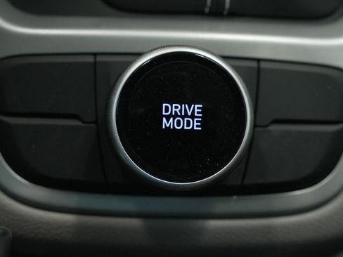 New 2025 Hyundai Venue SEL image 39