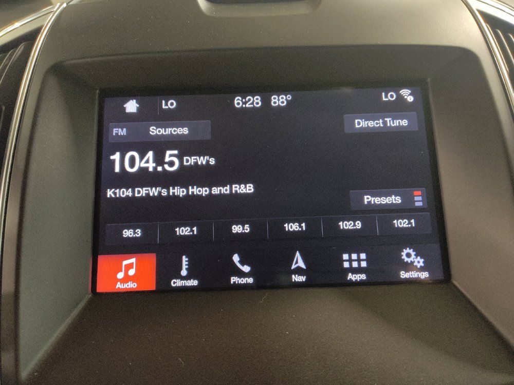 Used 2019 Ford Edge Titanium FWD image 25