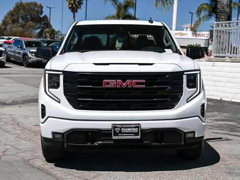 Used 2025 GMC Sierra 1500 Elevation w/ Preferred Package image 3