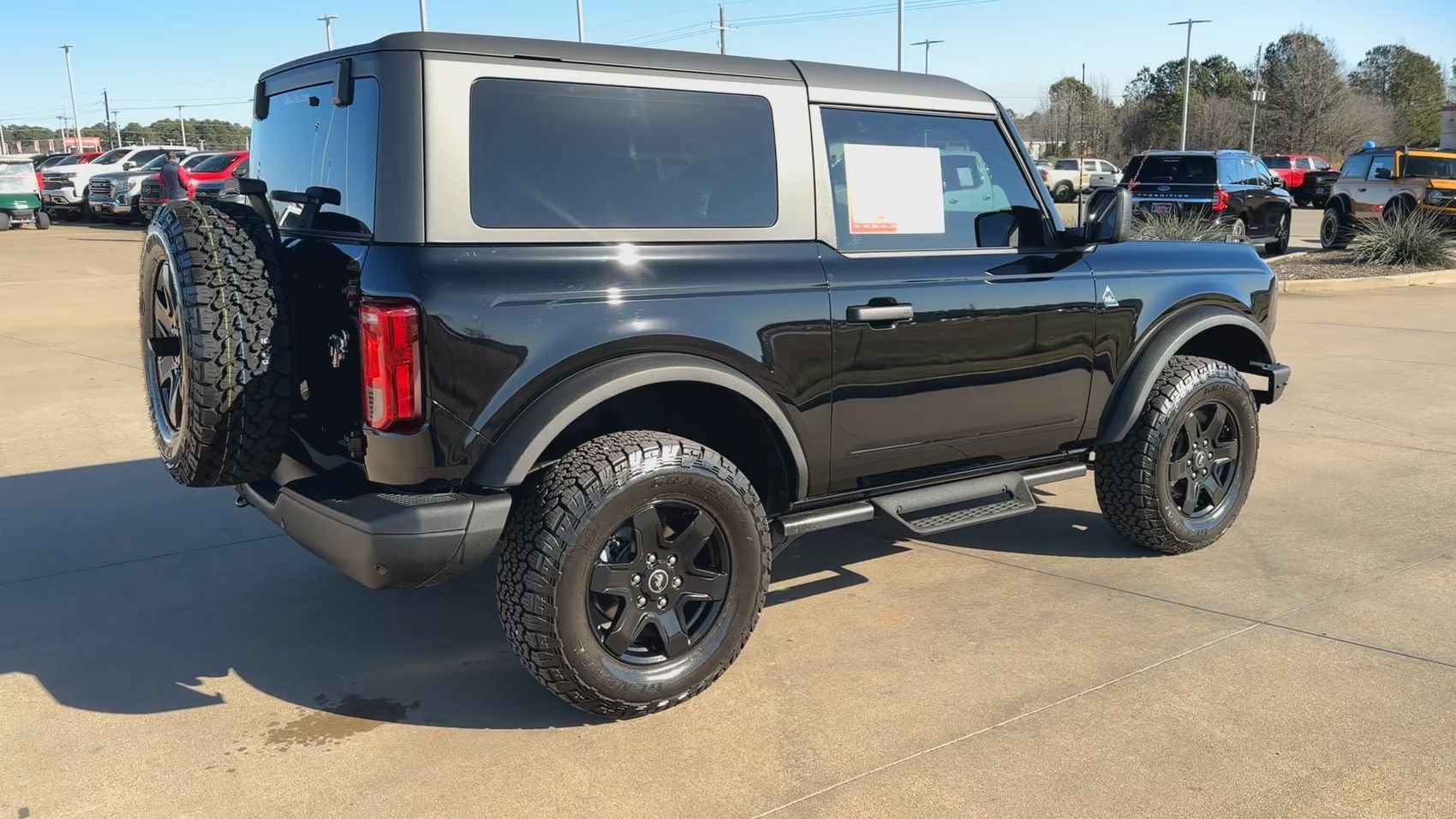 Used 2024 Ford Bronco Black Diamond AWD/4WD image 9