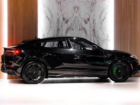Used 2026 Lamborghini Urus SE AWD/4WD image 5