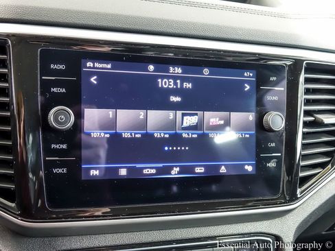 Used 2023 Volkswagen Atlas SE image 15