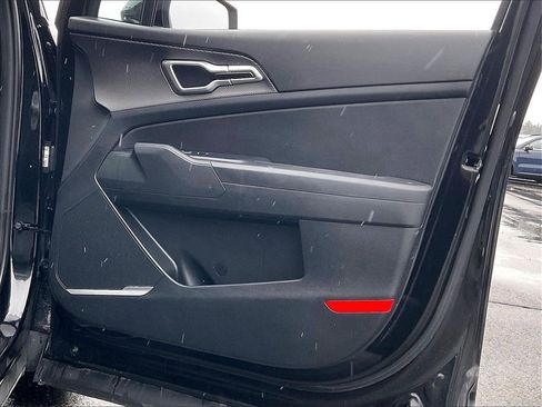 Certified 2023 Kia Sportage LX image 11