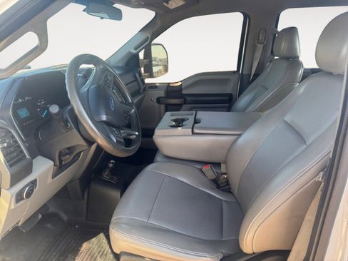 Used 2018 Ford F350 XL w/ Power Equipment Group image 9