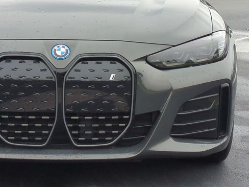 Used 2023 BMW i4 eDrive40 w/ M Sport Package RWD image 5