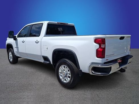 Used 2023 Chevrolet Silverado 2500 LT AWD/4WD image 7