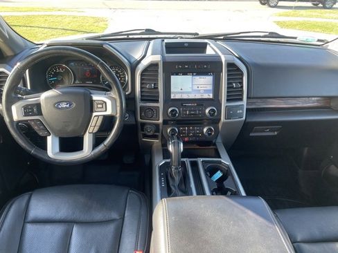 Used 2018 Ford F150 Lariat w/ Equipment Group 502A Luxury image 15