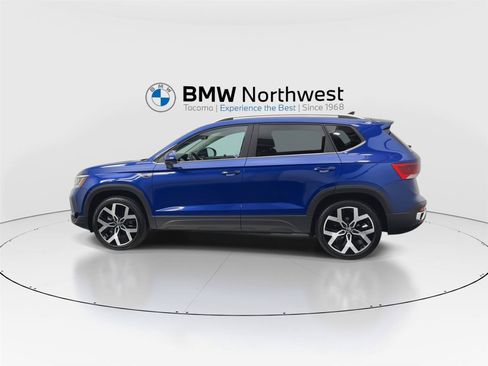 Used 2023 Volkswagen Taos SEL AWD/4WD image 11