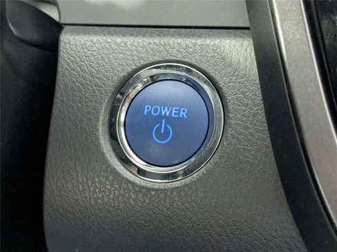 Used 2023 Toyota Camry SE FWD image 25