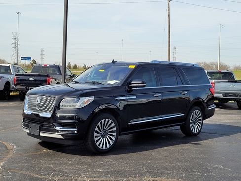 Used 2019 Lincoln Navigator L Reserve image 8