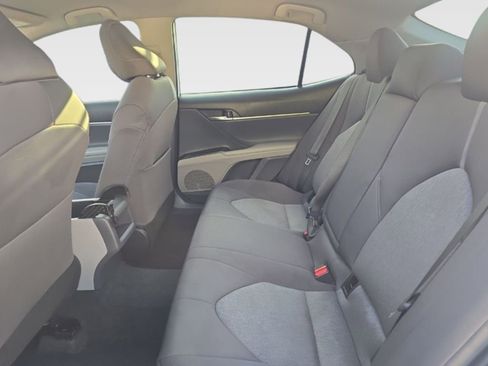 Used 2022 Toyota Camry LE image 8