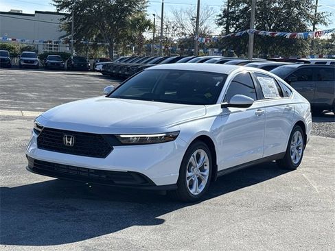 New 2025 Honda Accord LX image 9