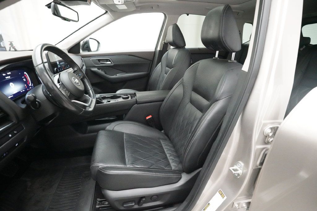 Used 2021 Nissan Rogue Platinum AWD/4WD image 7