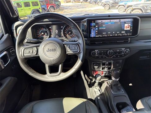 Used 2024 Jeep Gladiator Mojave image 22