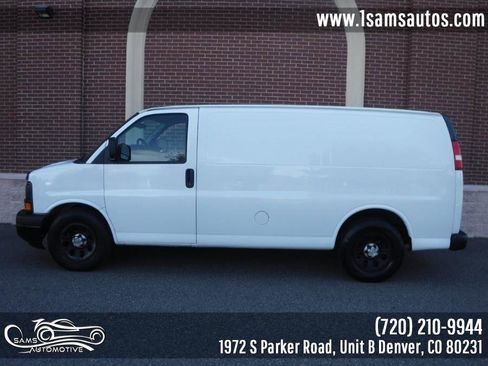 Used 2009 Chevrolet Express 1500 AWD image 14