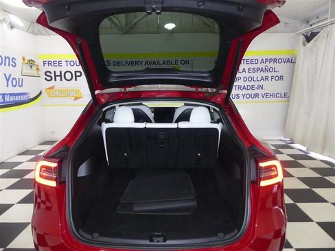 Used 2021 Tesla Model Y Long Range image 26