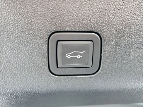 Certified 2024 Chevrolet Tahoe High Country w/ Advanced Technology Package AWD/4WD image 10