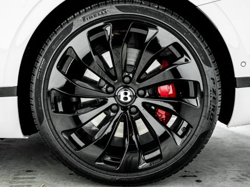 Used 2025 Bentley Continental GT AWD/4WD image 10